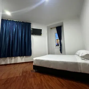  Hotel Artistico Kolumbia
